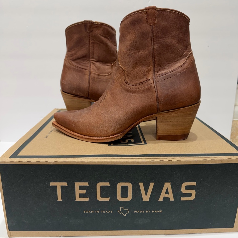 Tecovas Daisy Scotch Goat Boots